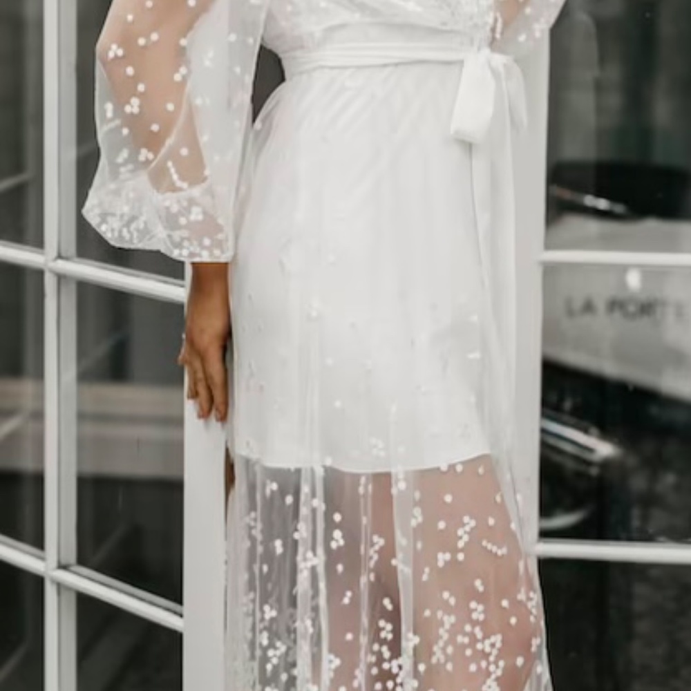 Lace Maxi Robe Including Slip - Picture 2 of 3